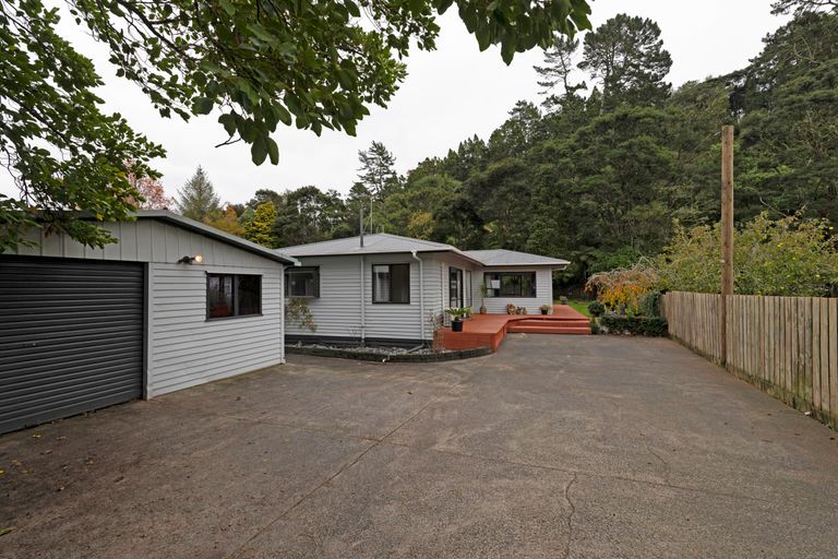 Photo of property in 21a Birdwood Road, Swanson, Auckland, 0612