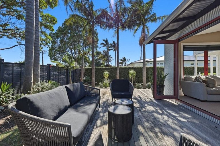 Photo of property in 18 Alberta Street, Point Chevalier, Auckland, 1022