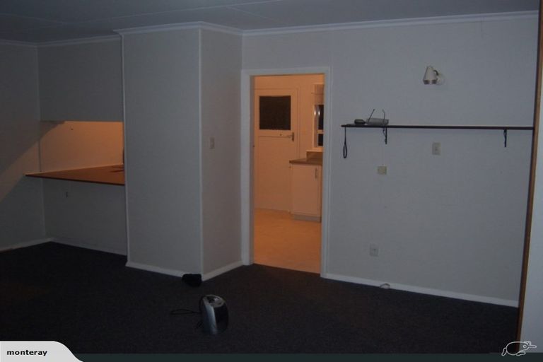 Photo of property in 94-96 Chelwood Street, Takaro, Palmerston North, 4412