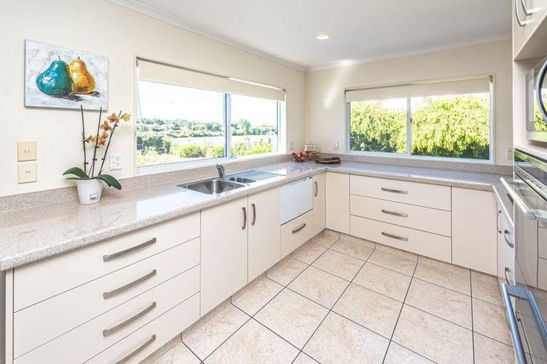 Photo of property in 203 Somme Parade, Aramoho, Whanganui, 4500