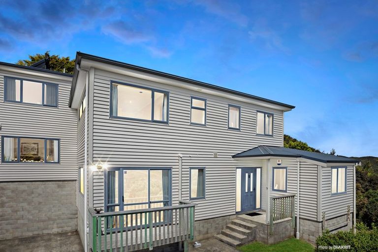 Photo of property in 96a Montgomery Avenue, Karori, Wellington, 6012
