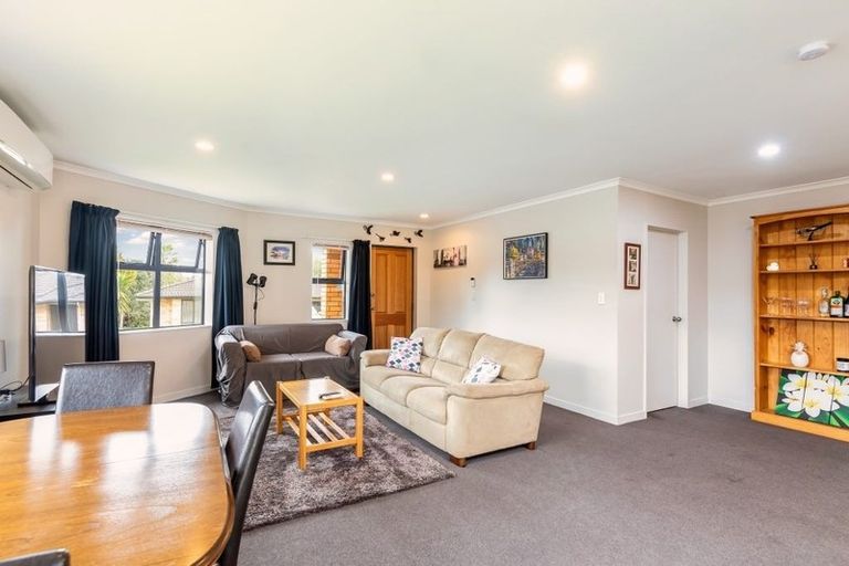 Photo of property in 45f Brandon Road, Glen Eden, Auckland, 0602