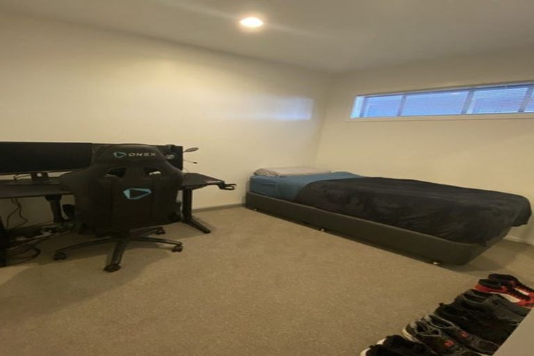 Photo of property in Atrium Towers, 7h/154 The Terrace, Wellington Central, Wellington, 6011