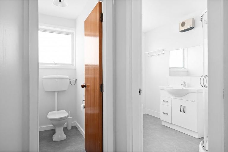 Photo of property in 42 Burnett Street, Oxford, 7430