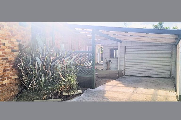 Photo of property in 35 Pulham Crescent, Queenwood, Hamilton, 3210