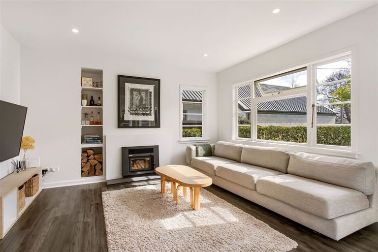 Photo of property in 52 Paparoa Street, Papanui, Christchurch, 8053