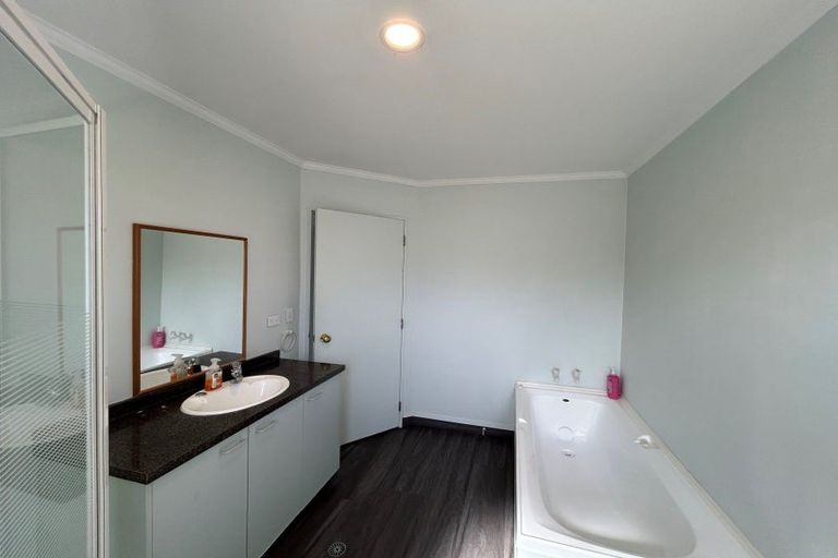 Photo of property in 20 Plantation Road, Wanaka, 9305