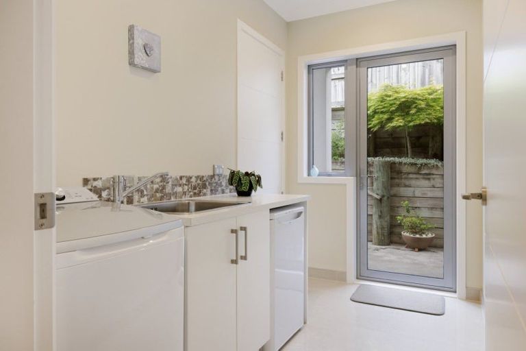 Photo of property in 16 Rexford Heights, Pyes Pa, Tauranga, 3112