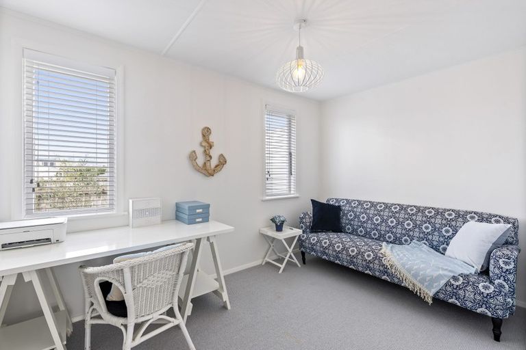 Photo of property in 64 Dixie Street, Te Horo Beach, Otaki, 5581