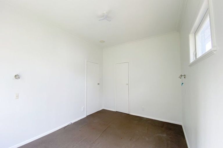 Photo of property in 24 Hillcrest Road, Papatoetoe, Auckland, 2025