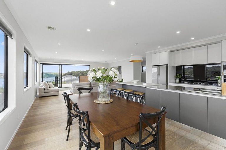 Photo of property in 29 John Burke Drive, Aotea, Porirua, 5024