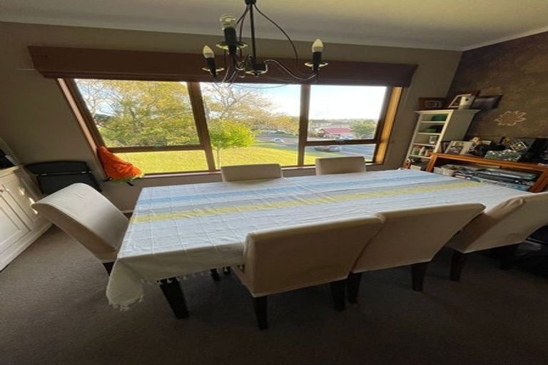 Photo of property in 14 Murvale Drive, Bucklands Beach, Auckland, 2014