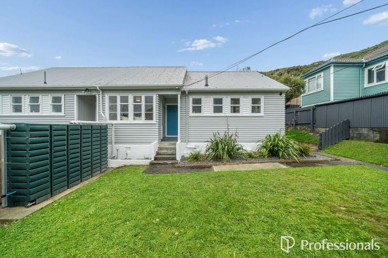 Photo of property in 7 Swainson Street, Naenae, Lower Hutt, 5011