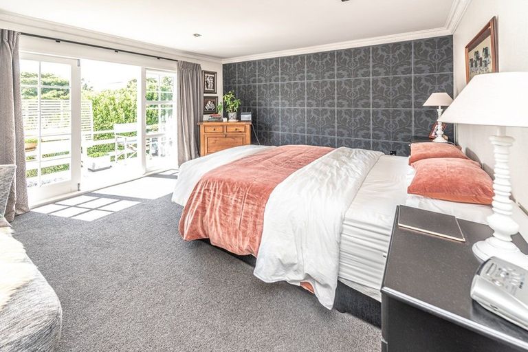 Photo of property in 106 Great North Road, Saint Johns Hill, Whanganui, 4500