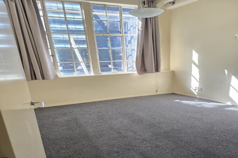 Photo of property in Haight Ashbury House, 1/11a Johnston Street, Wellington Central, Wellington, 6011