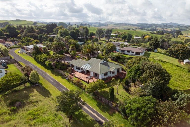 Photo of property in 6 Penny Place, Welcome Bay, Tauranga, 3175