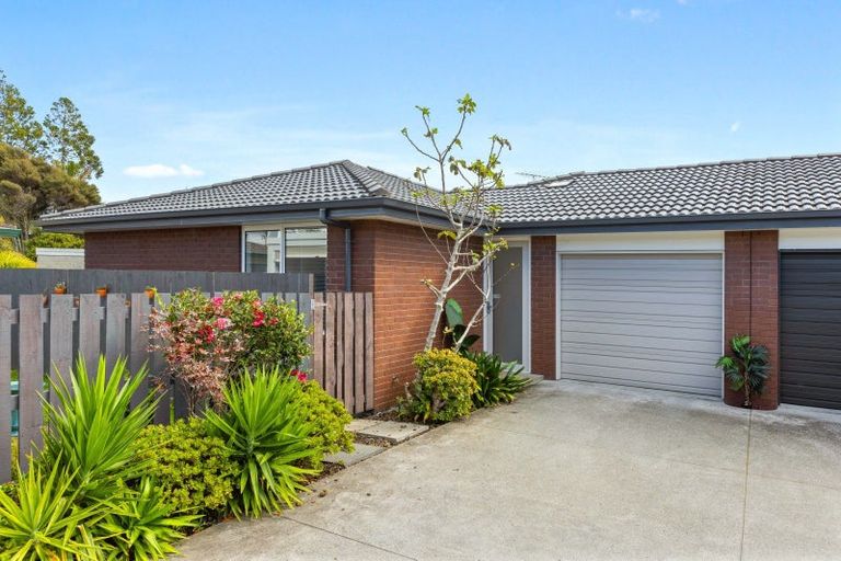 Photo of property in 30d Elizabeth Street, Orewa, 0931