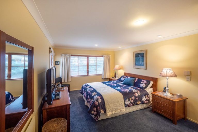 Photo of property in 51 Lakewood Avenue, Churton Park, Wellington, 6037