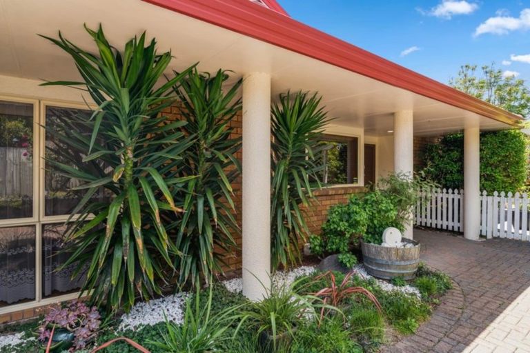 Photo of property in 36 Carter Drive, Pomare, Rotorua, 3015