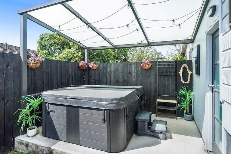 Photo of property in 25a Pohutukawa Drive, Pukete, Hamilton, 3200