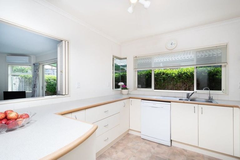Photo of property in 9 Chesterfield Way, Orewa, 0931