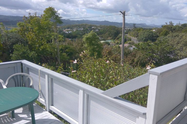 Photo of property in 16 Hilltop Avenue, Morningside, Whangarei, 0110