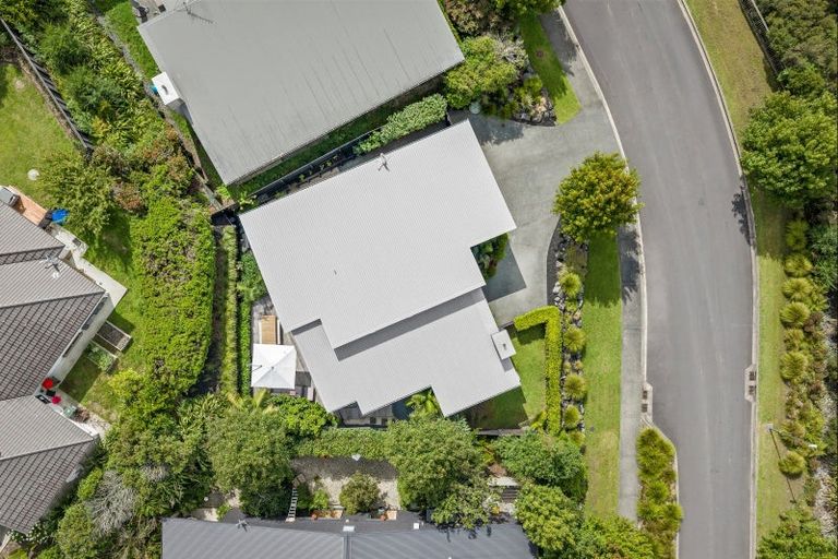 Photo of property in 28 Laly Haddon Place, Matakana, Warkworth, 0985