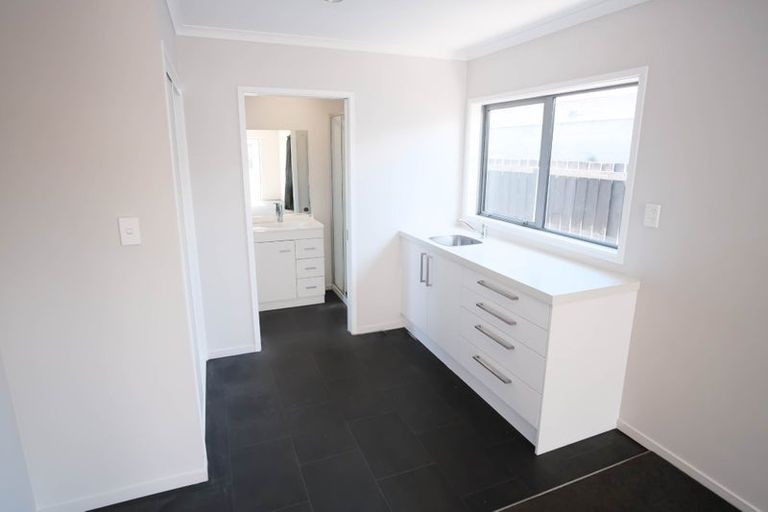 Photo of property in 10 Claymore Street, Woolston, Christchurch, 8062