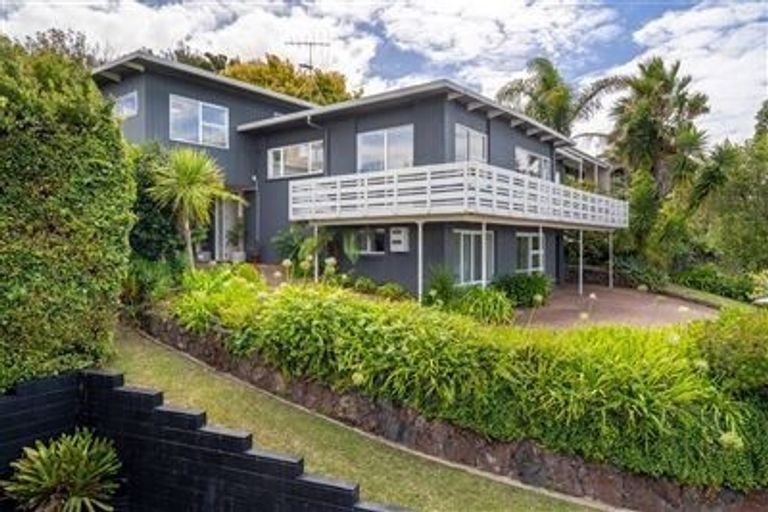 Photo of property in 47 Aotearoa Terrace, Murrays Bay, Auckland, 0630