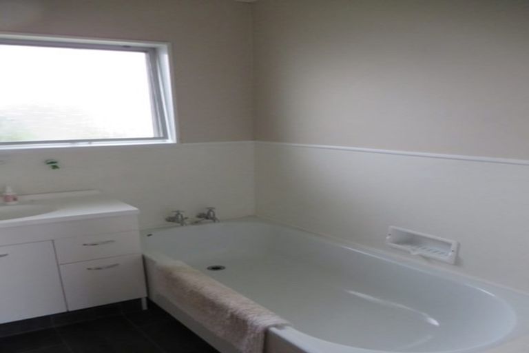 Photo of property in 194 Whatawhata Road, Dinsdale, Hamilton, 3204