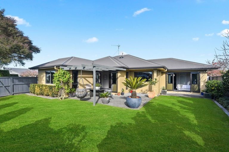 Photo of property in 2 Acton Vale, Rototuna North, Hamilton, 3210