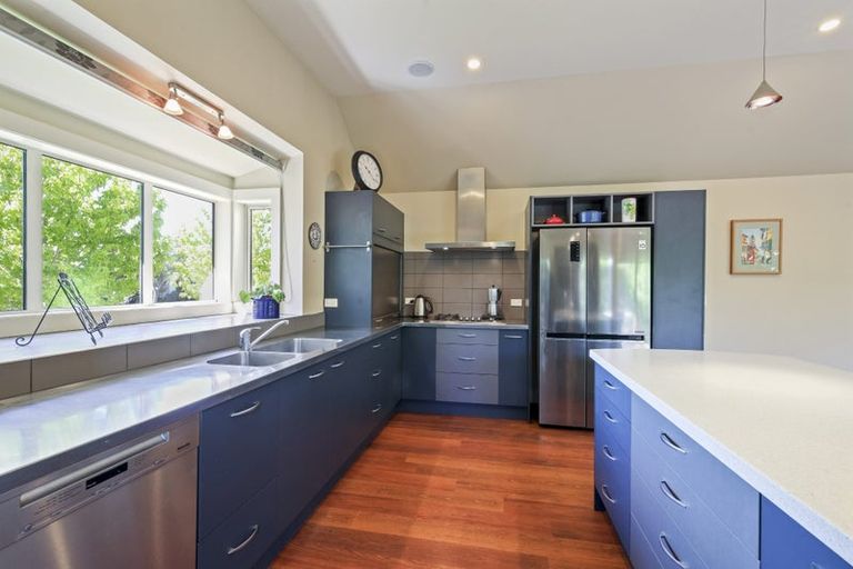 Photo of property in 3 Holiday Drive, Mairehau, Christchurch, 8052