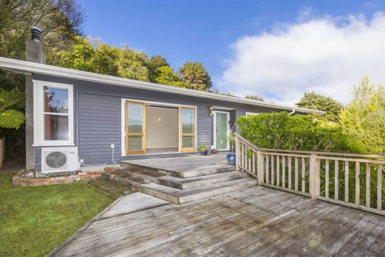 Photo of property in 29 Blue Mountains Road, Silverstream, Upper Hutt, 5019