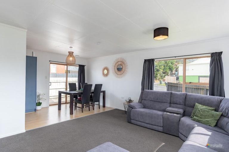 Photo of property in 44 Beaumaris Crescent, Ascot Park, Porirua, 5024