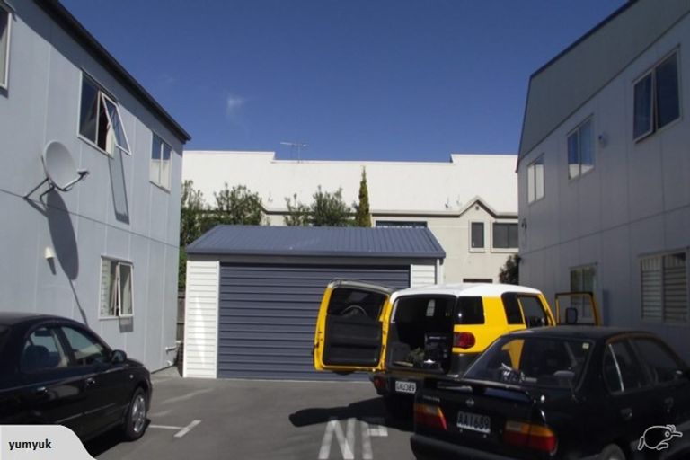 Photo of property in 91 Brockworth Place, Riccarton, Christchurch, 8011