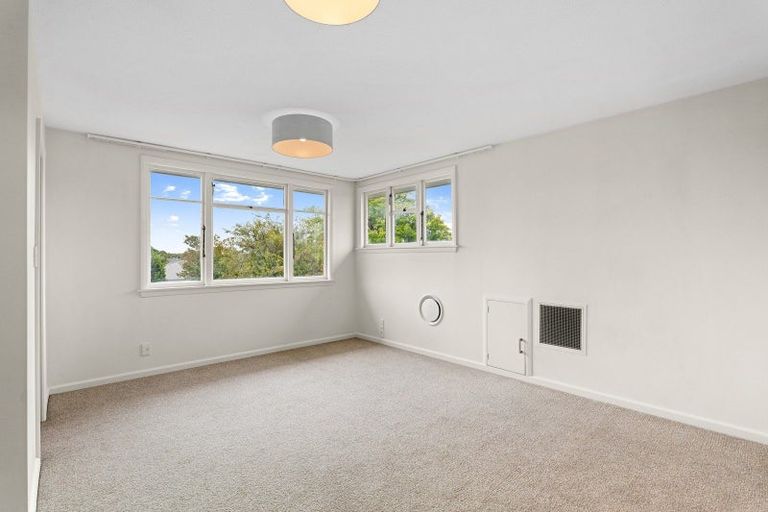 Photo of property in 9 Grassmere Street, Papanui, Christchurch, 8052
