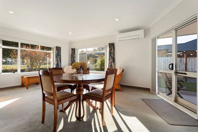 Photo of property in 12 Mirbeck Avenue, Cambridge, 3434