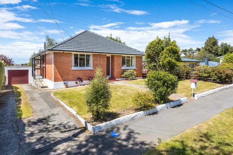 Photo of property in 112 Centennial Avenue, Helensburgh, Dunedin, 9010