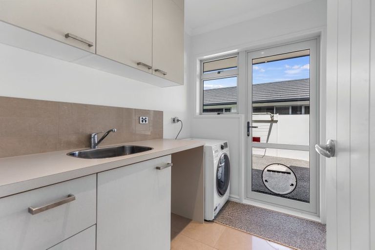 Photo of property in 49 Oceania Sands Way, Papamoa Beach, Papamoa, 3118