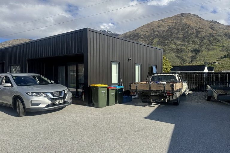 Photo of property in 13b Poolburn Court, Lake Hayes, Queenstown, 9304