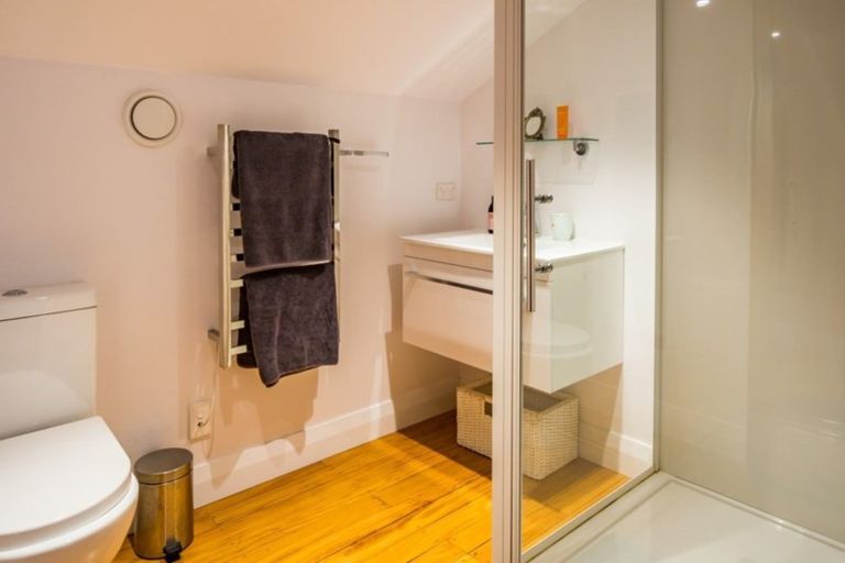 Photo of property in 82 Brougham Street, Mount Victoria, Wellington, 6011