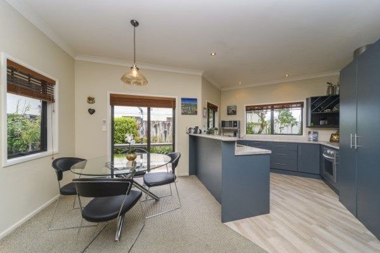 Photo of property in 45 Fitchett Street, Palmerston North, 4410