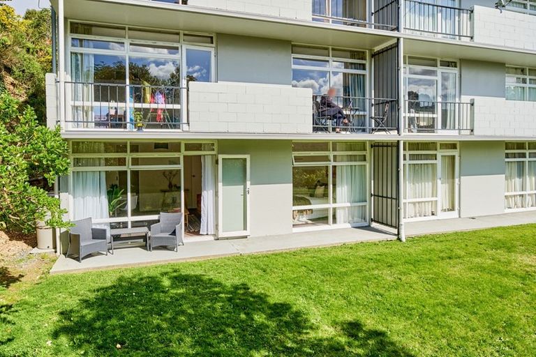 Photo of property in Manston Apartments, 1a/145 Ohiro Road, Brooklyn, Wellington, 6021