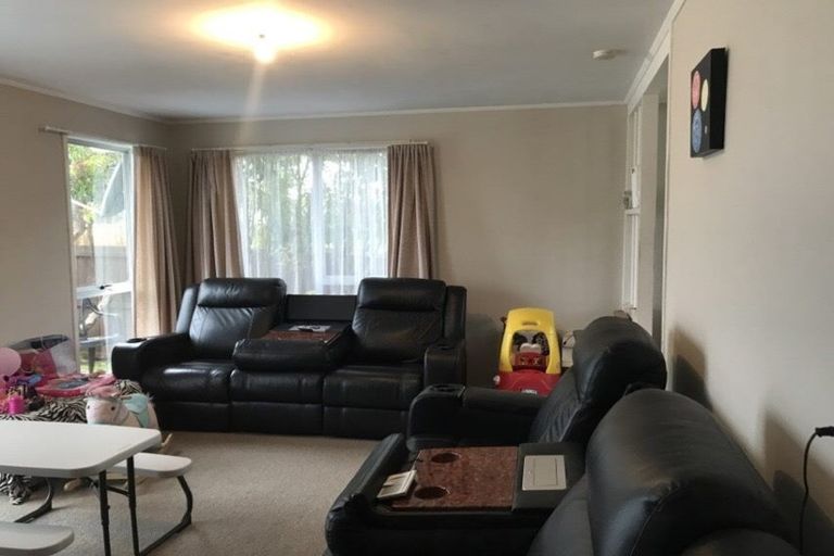 Photo of property in 49 Boundary Road, Opaheke, Papakura, 2113