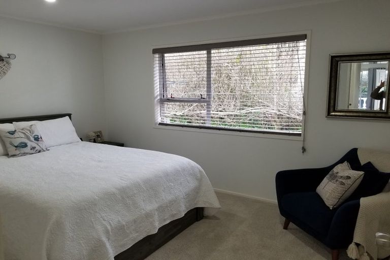 Photo of property in 1/2 Palm Court Drive, Glen Eden, Auckland, 0602