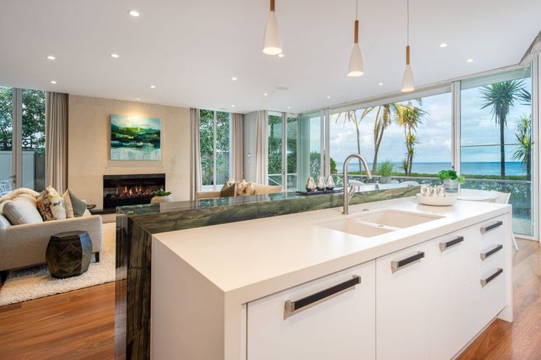 Photo of property in 28 Ewen Street, Takapuna, Auckland, 0622