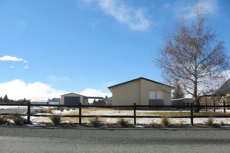Photo of property in 18 Irishman Drive, Twizel, 7901