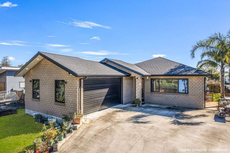 Photo of property in 43b Springs Road, Parakai, 0830