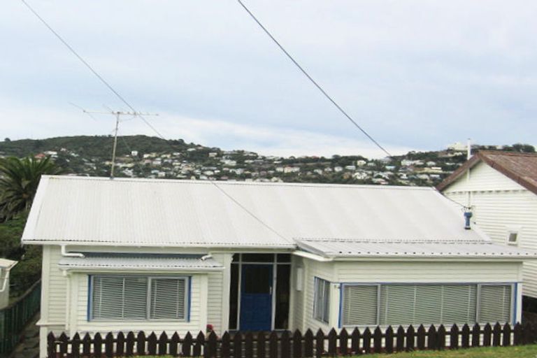 Photo of property in 54 Lonsdale Crescent, Rongotai, Wellington, 6022