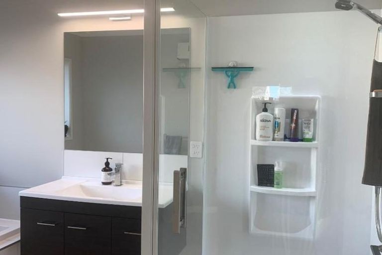 Photo of property in 25b Karaka Street, Merrilands, New Plymouth, 4312